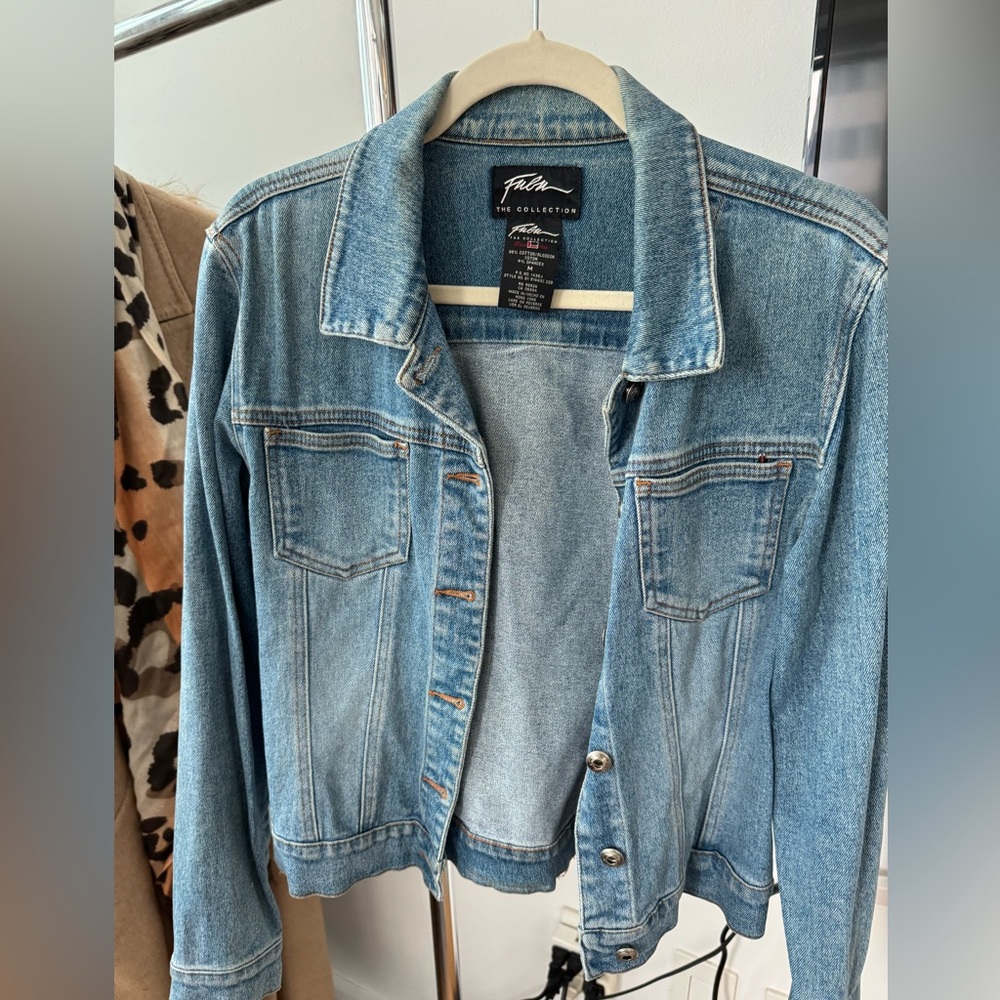 Vintage FUBU denim jacket - Size M